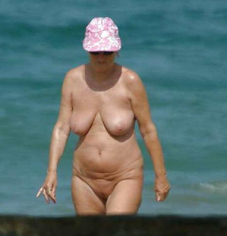 25P Naked grannies on beach