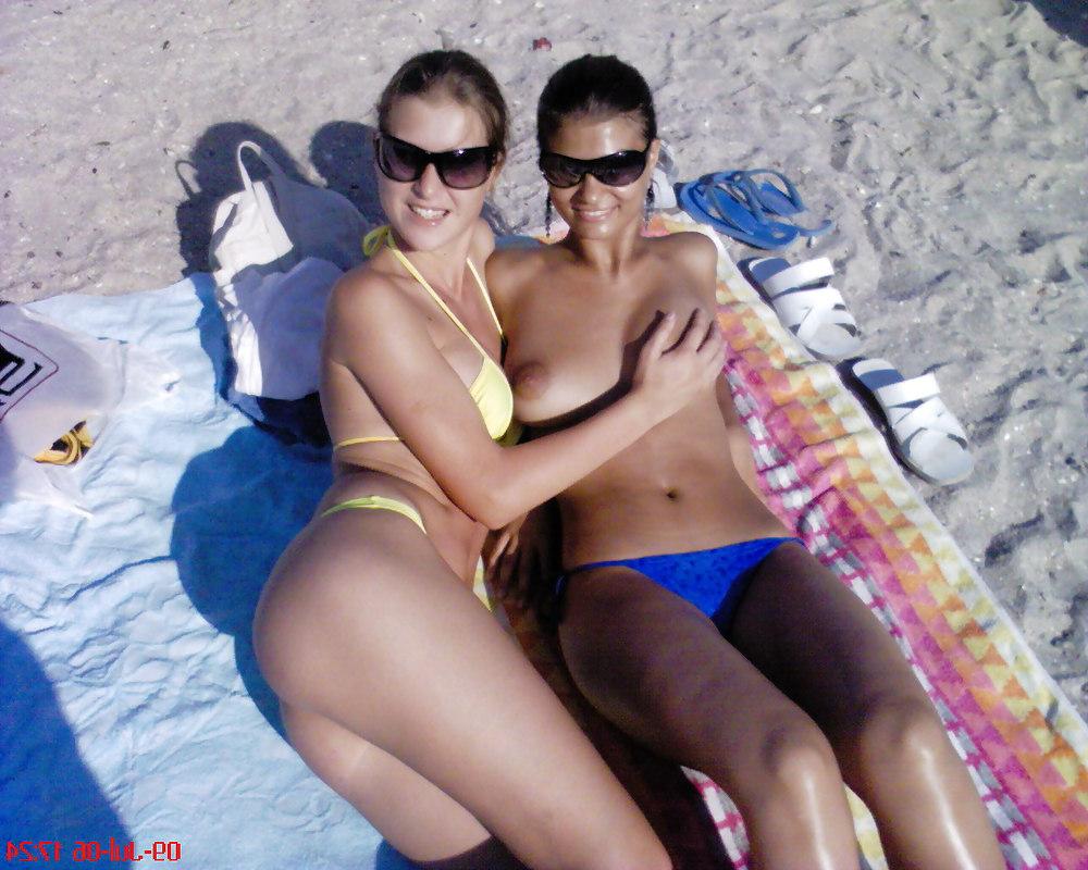 20P Romanian girls at the beach 9 RO7
