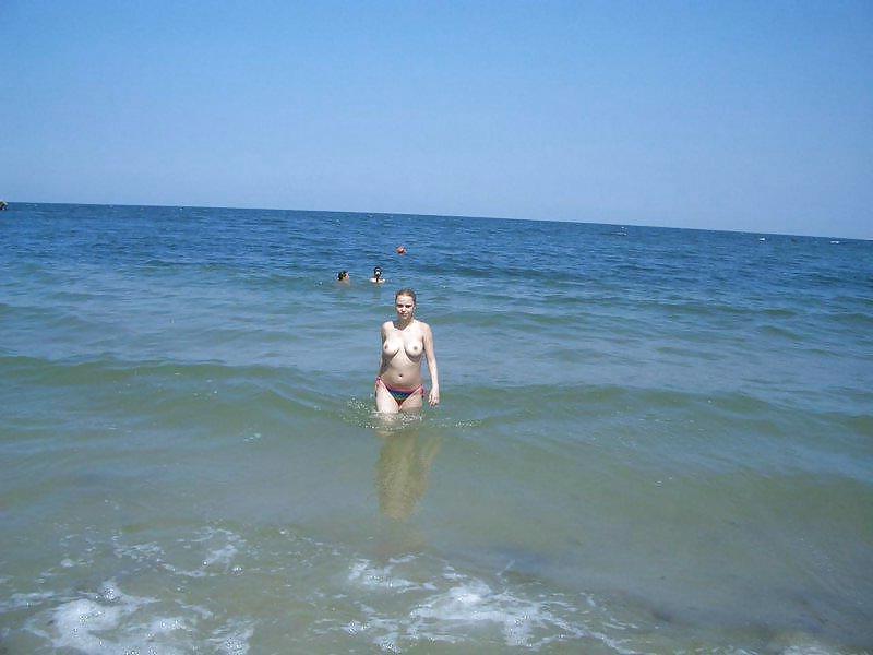 20P Romanian girls at the beach 9 RO7