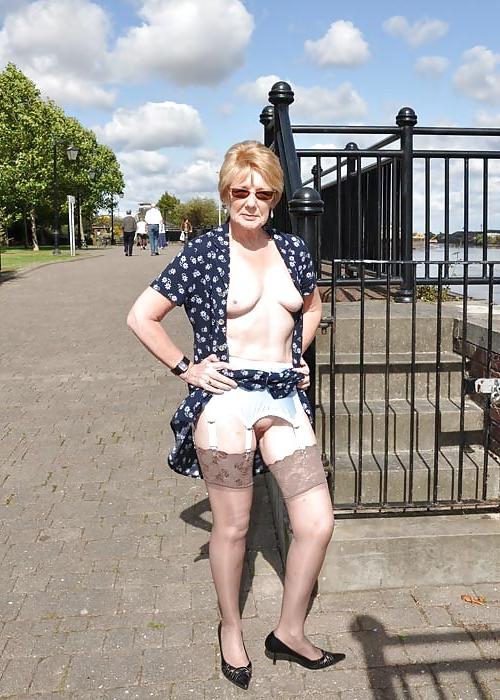 25P Jackie - A Damn Hot Woman