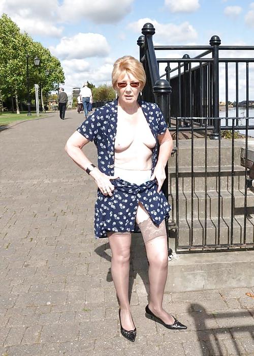 25P Jackie - A Damn Hot Woman