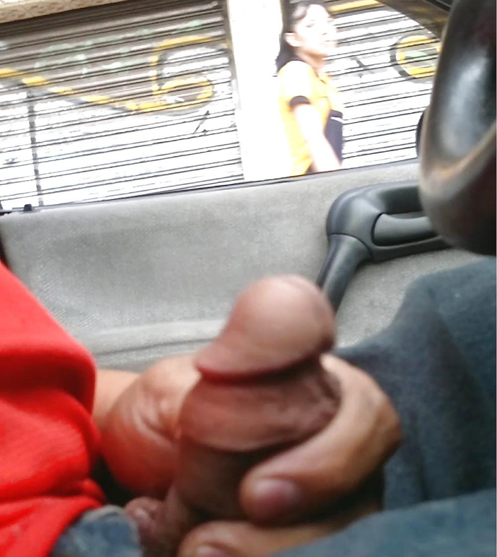 25P Flashing, exhibicionismo, mostrando el pene en la calle 8