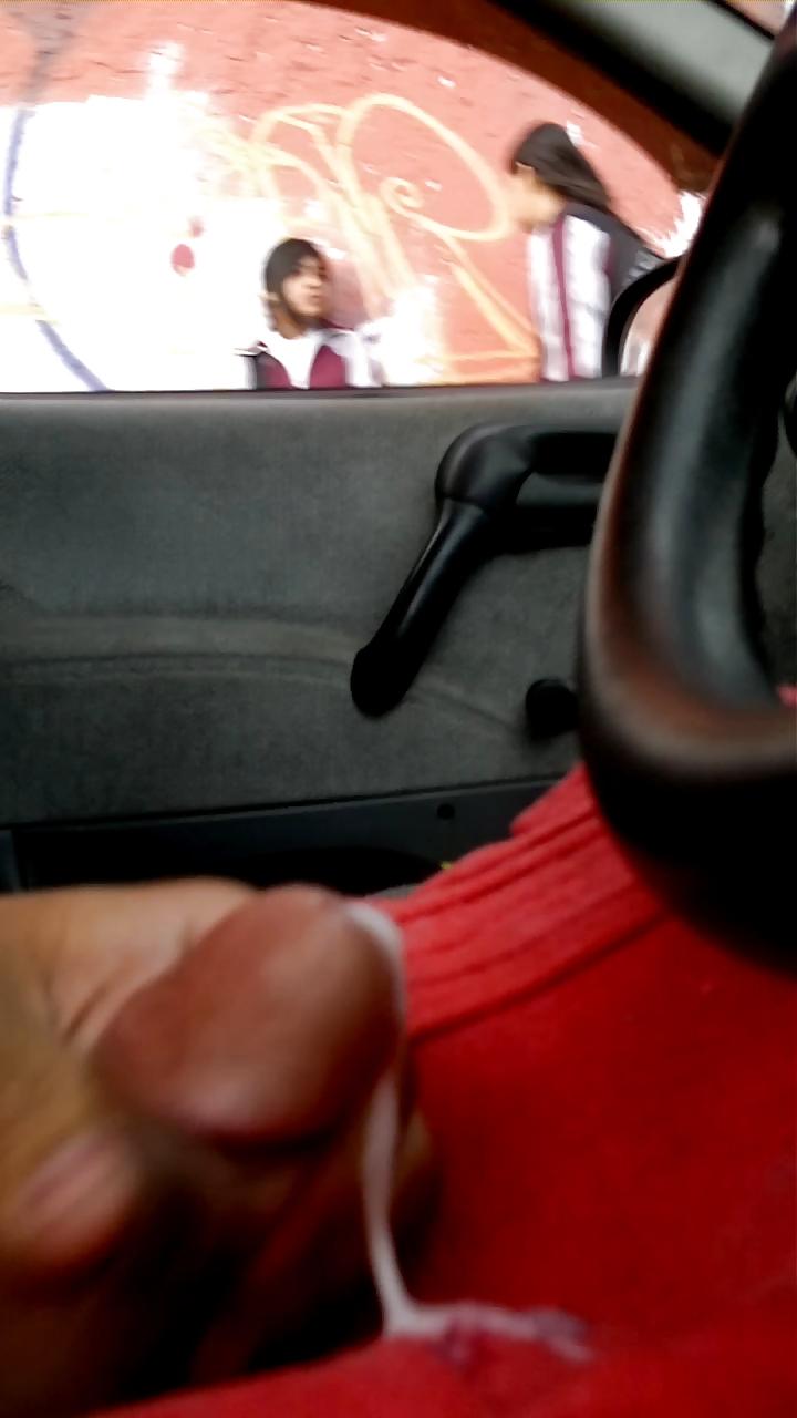 25P Flashing, exhibicionismo, mostrando el pene en la calle 8