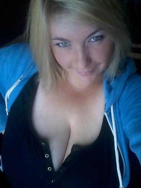 19P Busty Russian Woman 1381
