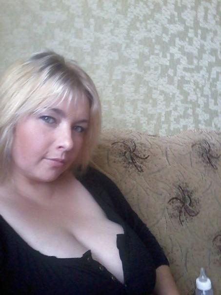 19P Busty Russian Woman 1381