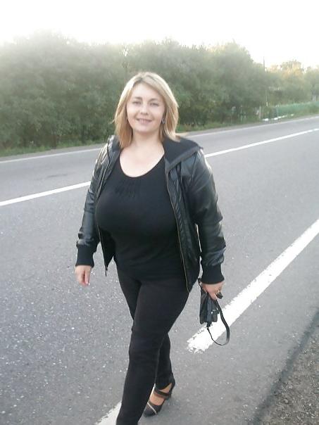 19P Busty Russian Woman 1381