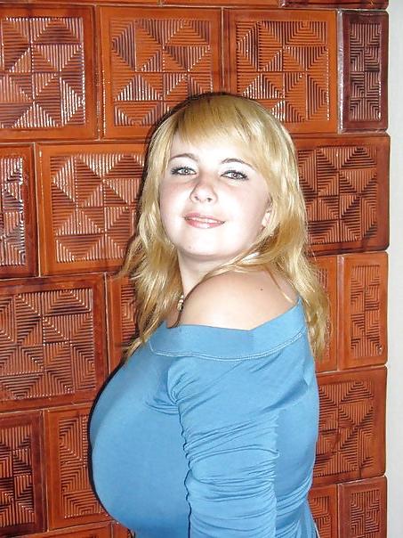 19P Busty Russian Woman 1381