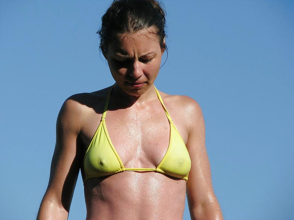 25P Girls in see-through swimsuits, bikinis