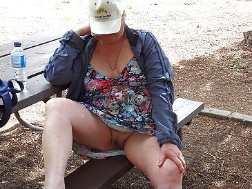25P Flashing and Playing Outdoors