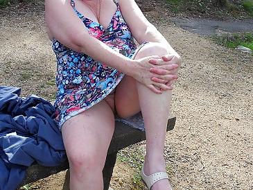 25P Flashing and Playing Outdoors