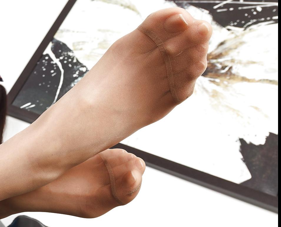 25P MILF Nylonfüße c