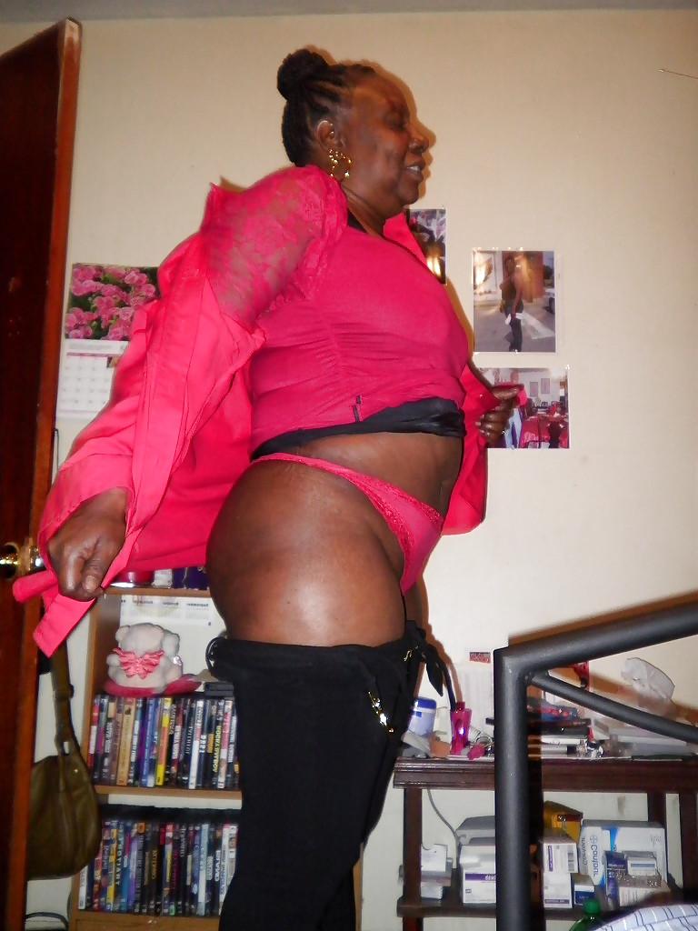 25P GROWN WOMAN EDITION VOL.114