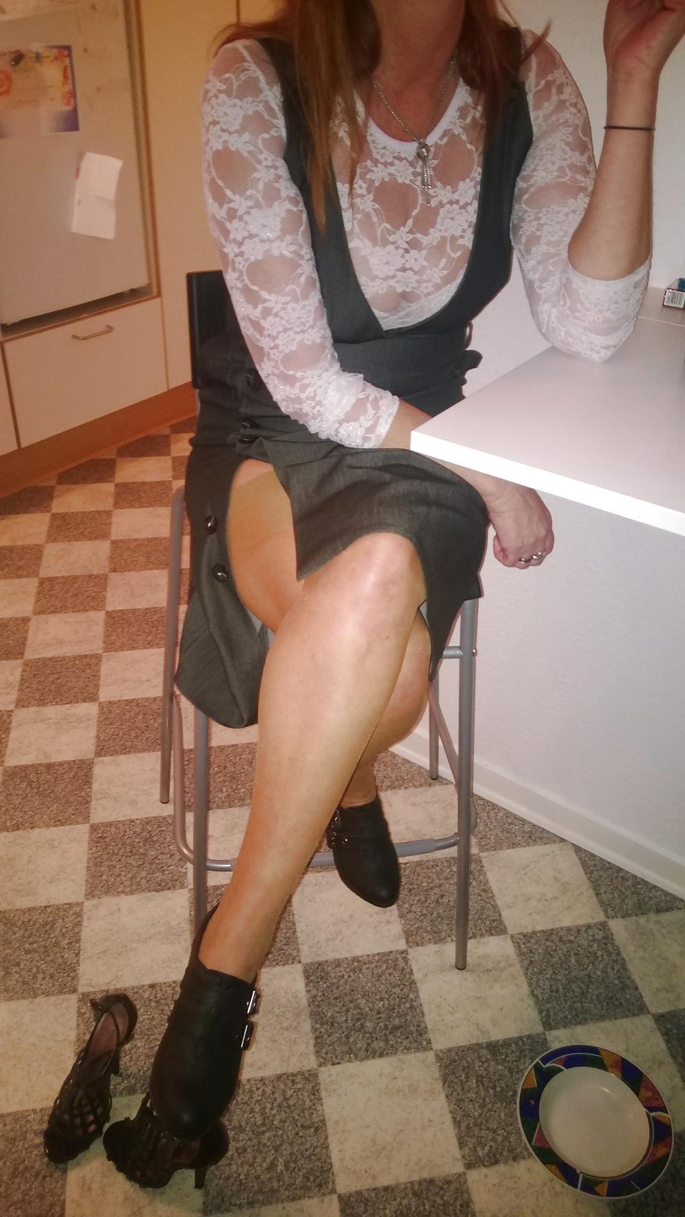 25P Wife i stockings and see through