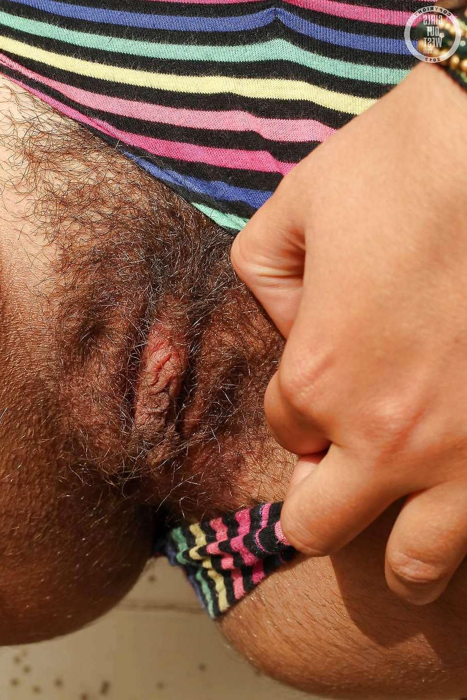 16P Hairy amateur teenie