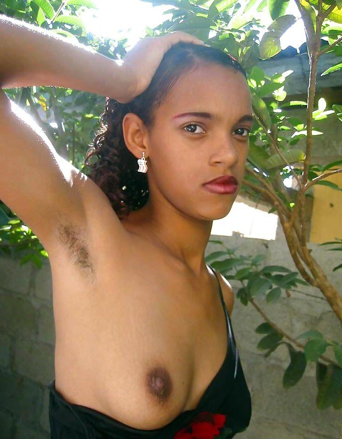 25P Girls with hairy, unshaven armpits K