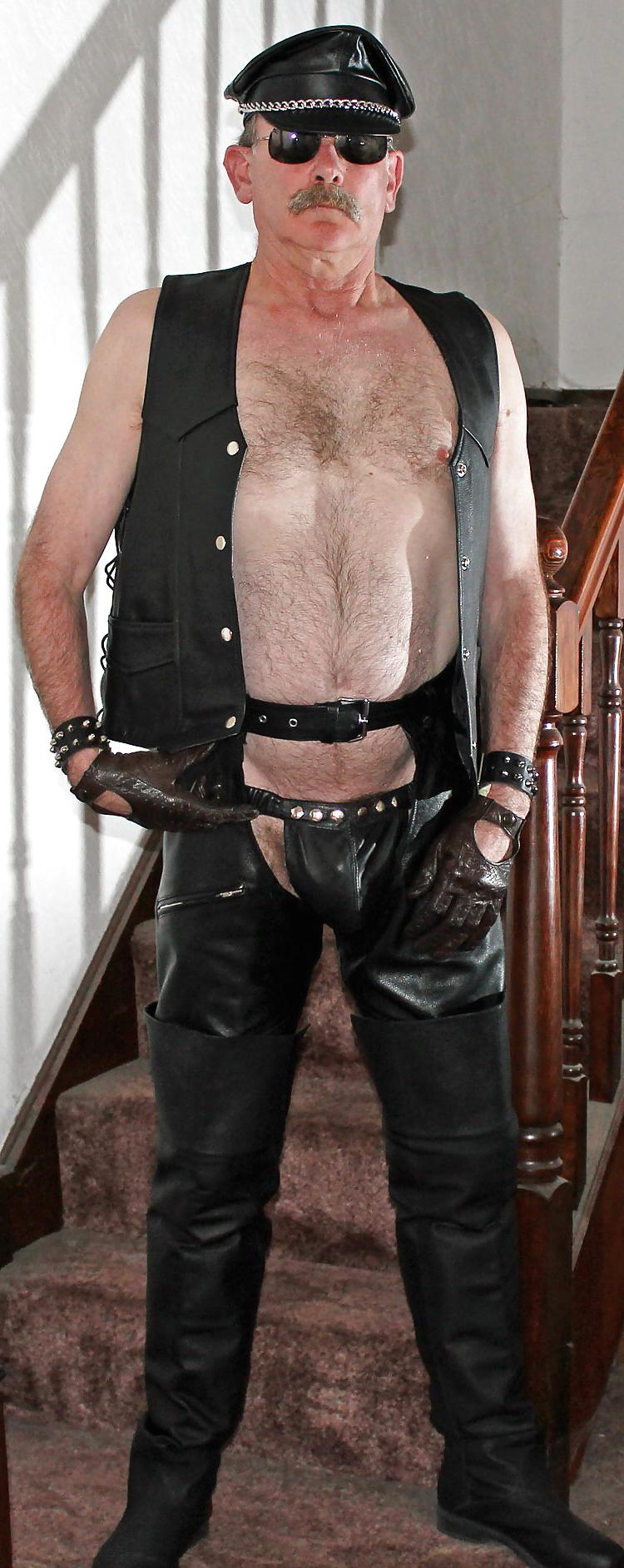 10P Leather 666