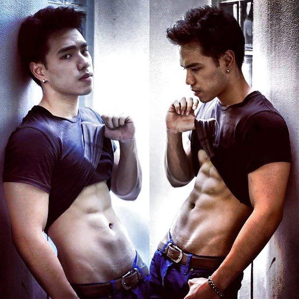 6P Gym with friend not gay.