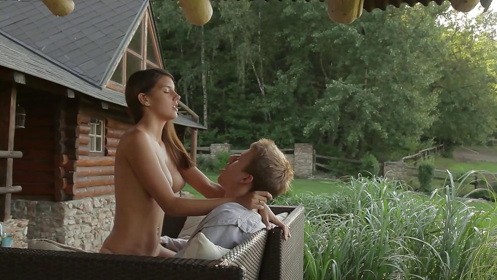 25P MILFS INTO ROMANCE SEDUCTION AND SEX ECTASY