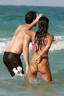 10P Beach Girls