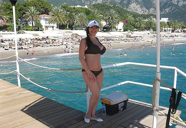 25P Busty Russian Woman 1413