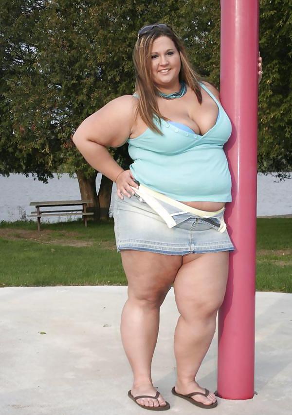 13P Big girls on the beach.