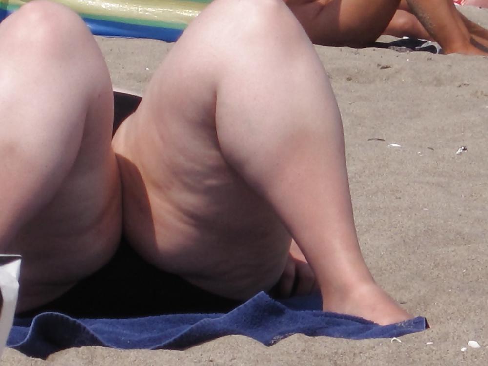 13P Big girls on the beach.