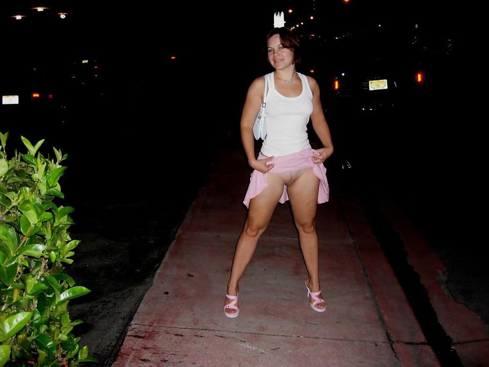 25P MILF Flashing - 40