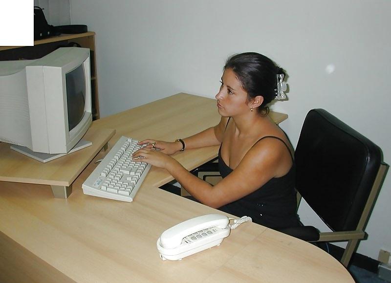 10P Mature sexy secretary 