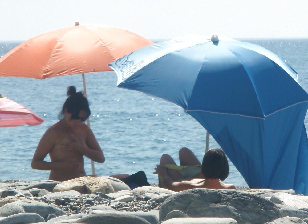 25P Beach undressing 7