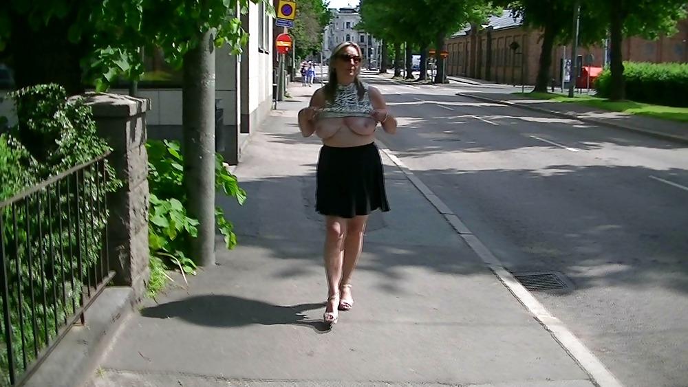 25P Mia street flashing