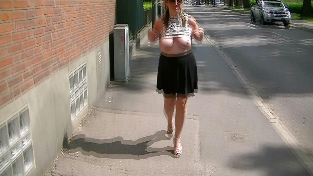 25P Mia street flashing