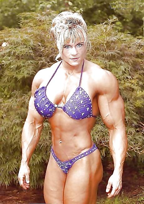 25P Muscel woman