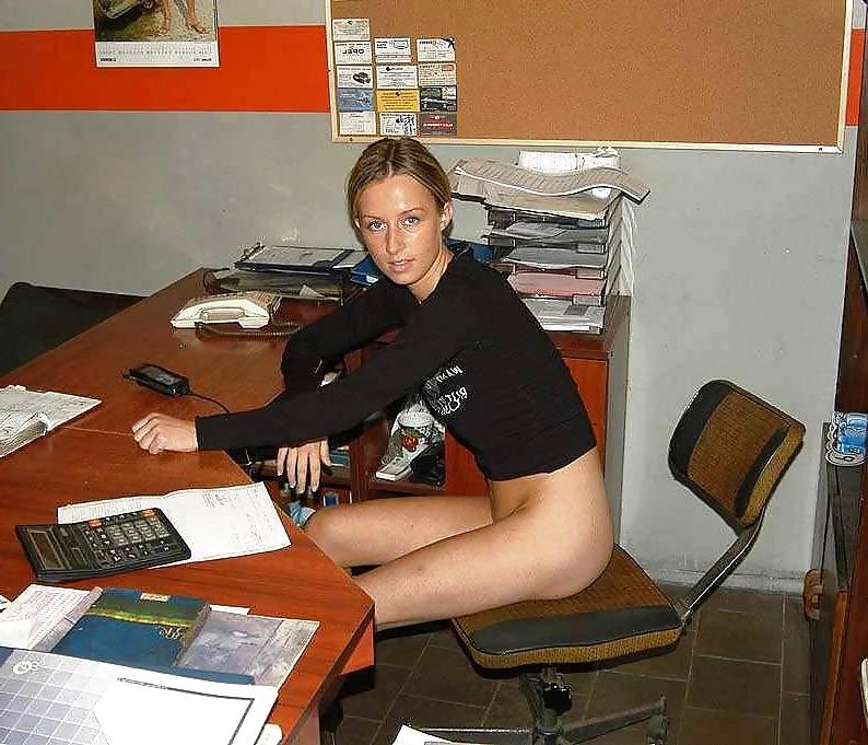 10P Polish Women Strip In The Office