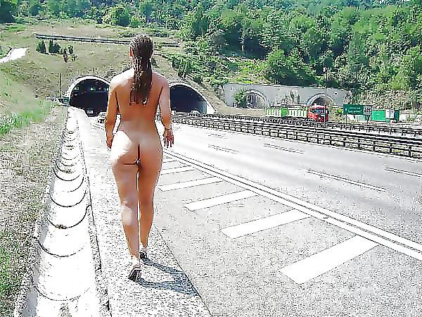 25P Pretty Sexy Babe Girls Flashing You 