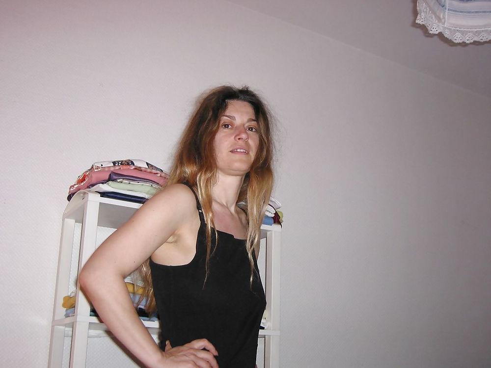 25P Corinne french milf