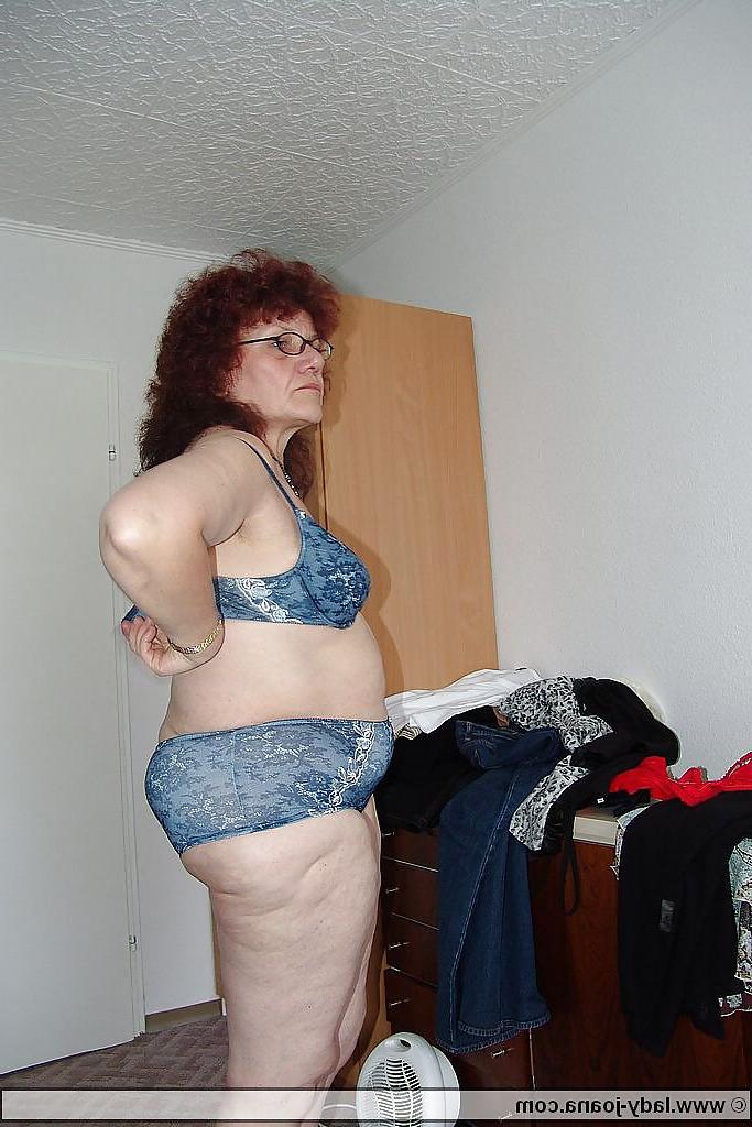 9P Extrem alte Amateur-Oma