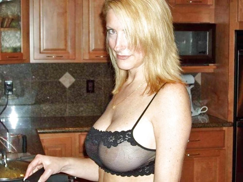 25P Mature & Milf 