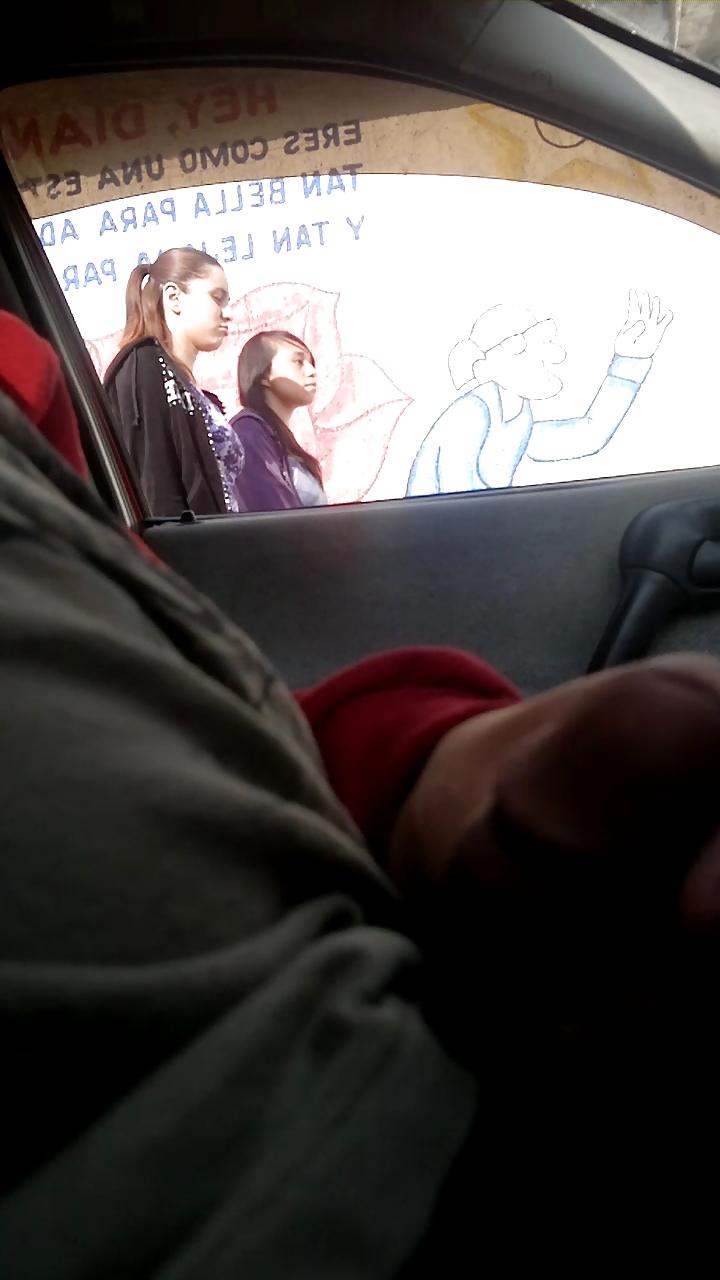 21P Flashing, exhibicionismo, mostrando el pene en la calle 10