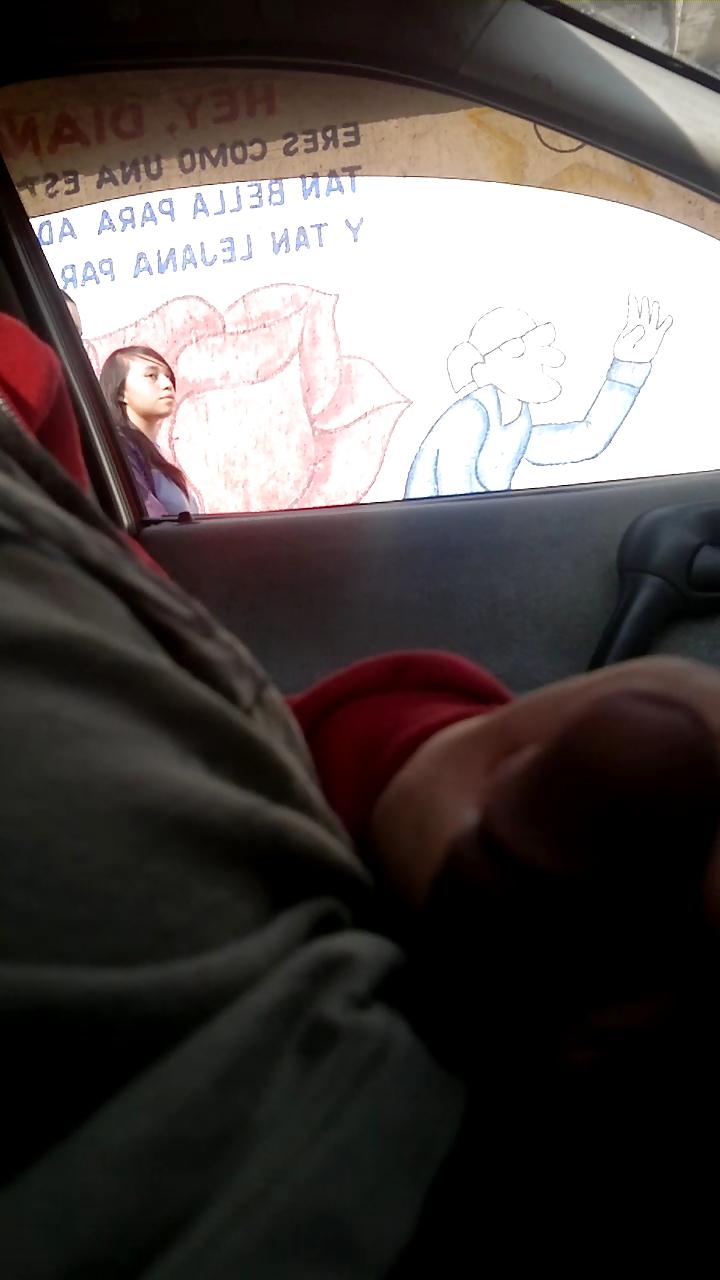 21P Flashing, exhibicionismo, mostrando el pene en la calle 10