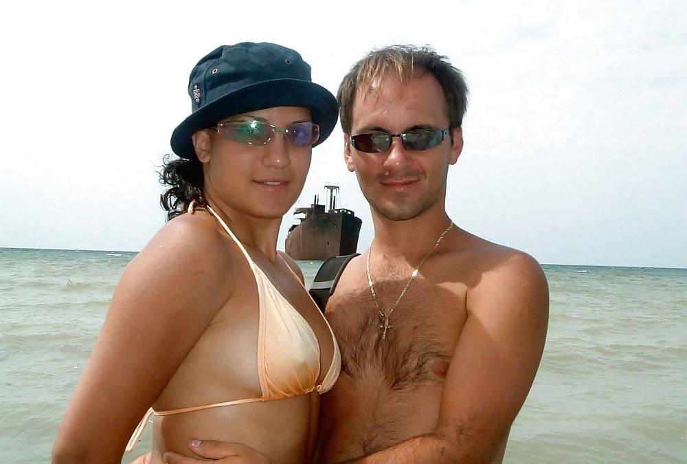 25P Cute Beach Girls