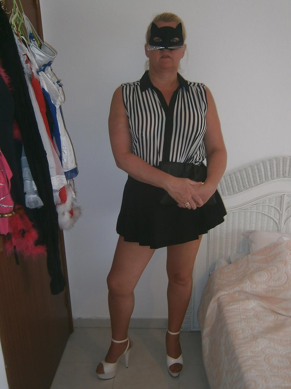 7P Naughty Secretary