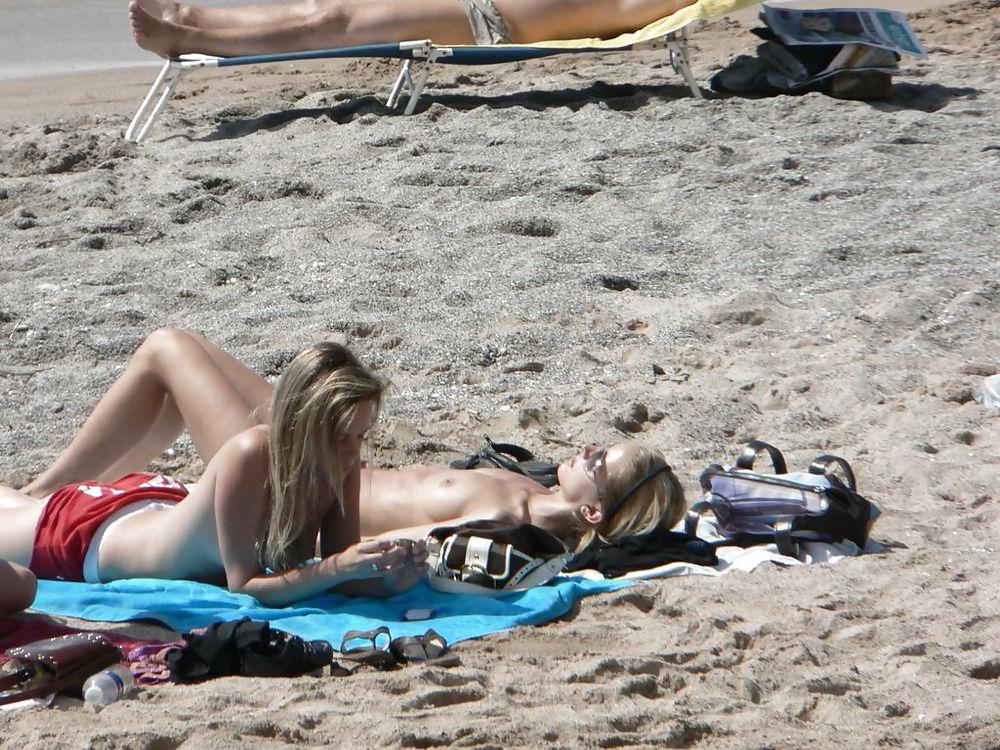 25P The beach 226