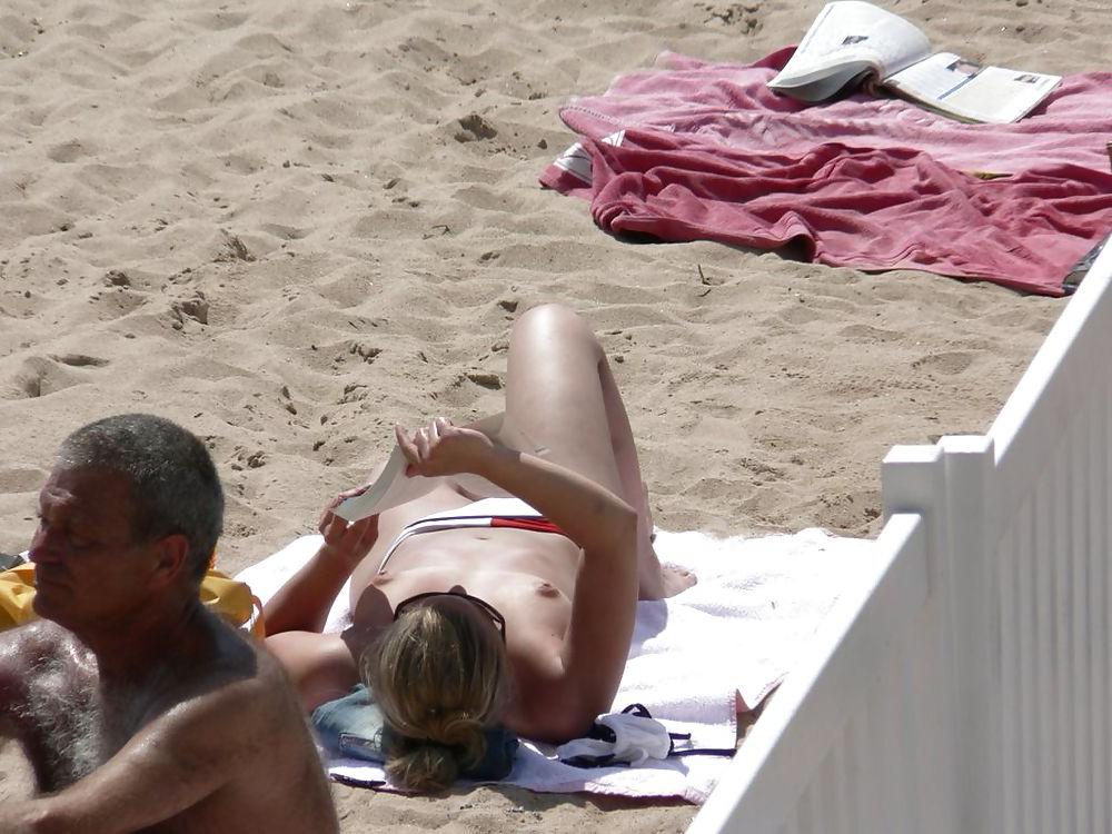 25P The beach 226