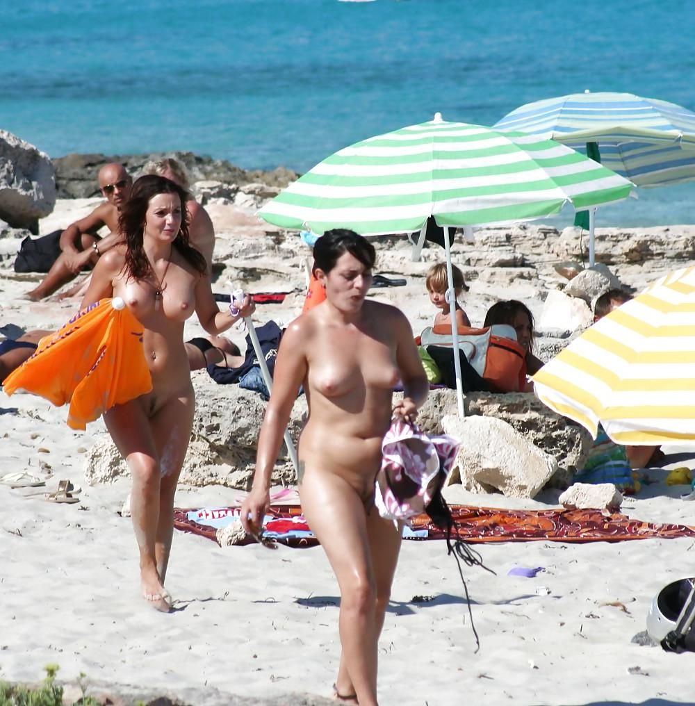 25P BEACH LADIES