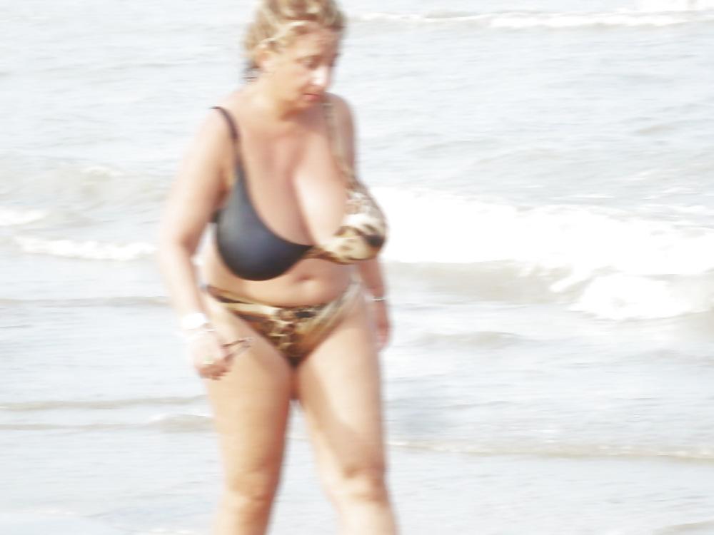 25P Busty granny on the beach! Mixed!