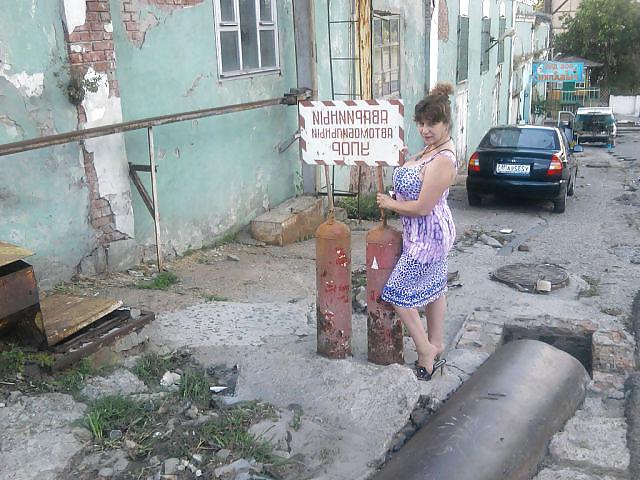 11P Busty Russian Woman 1443