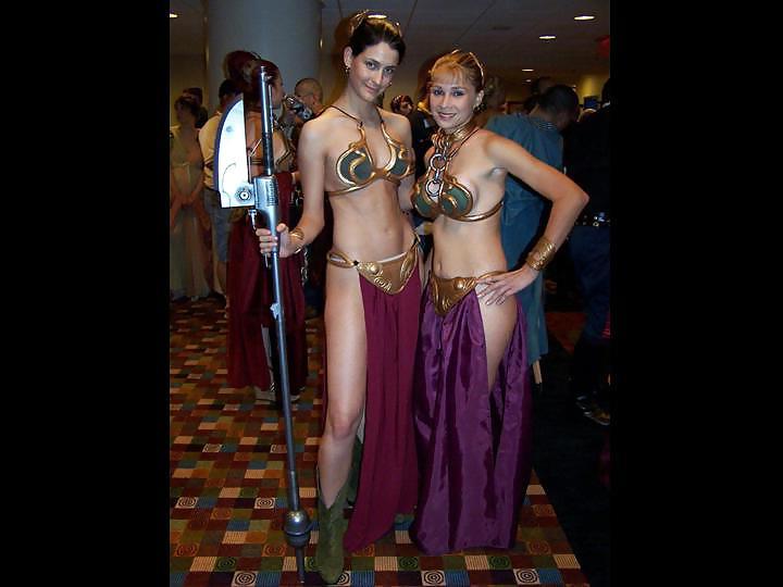 25P Star Wars Slave Leia Dressed and Undressed Gallery 2