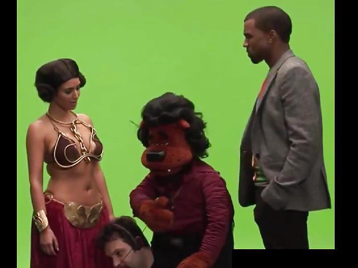 25P Star Wars Slave Leia Dressed and Undressed Gallery 2