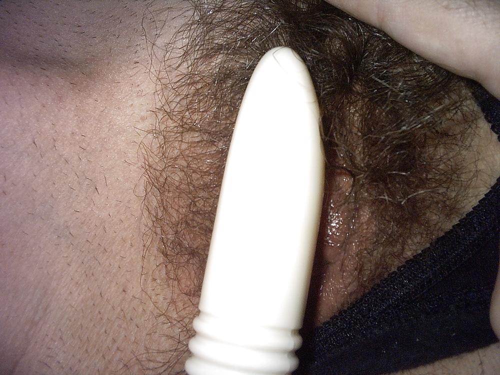 25P Eat my hairy pussy