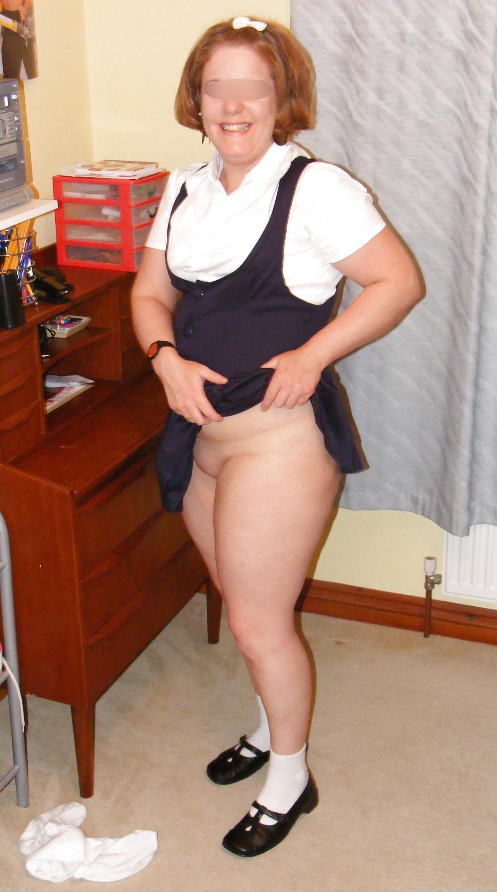 25P Slutty secretary in big white knickers